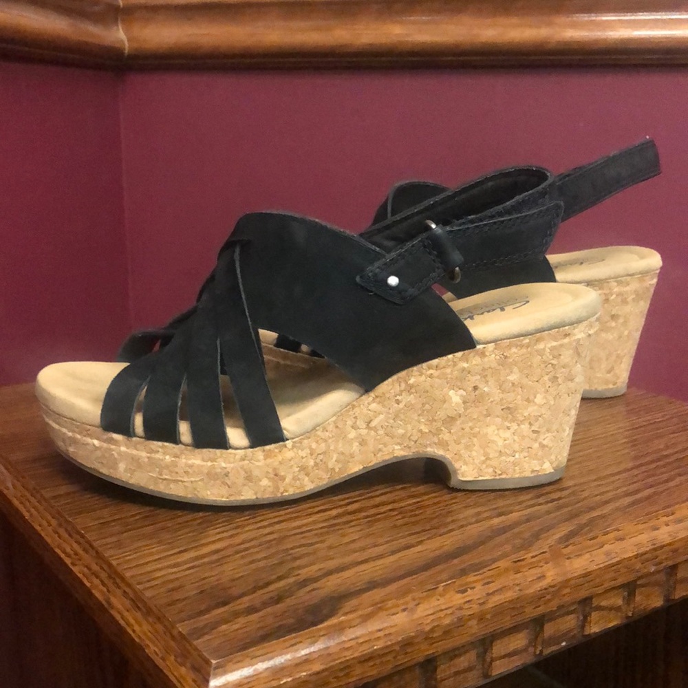 Black suede Clark’s sandals. EUC